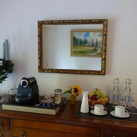 Hollhouse - 住宿加早餐酒店 3*