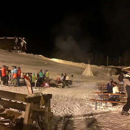 Hollhouse - 住宿加早餐酒店 欣特察尔滕