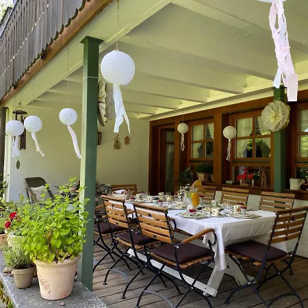 Hollhouse - Frühstückspension Hinterzarten