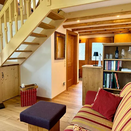 Hollhouse - ベッド・アンド・ブレックファスト 3*