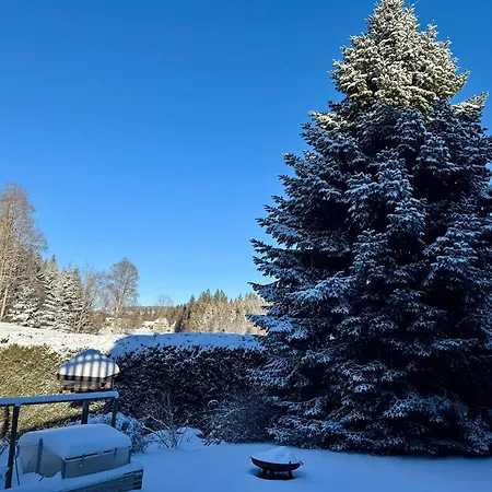 Hollhouse - Bed & Breakfast