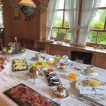 Panzió Hollhouse - Hinterzarten