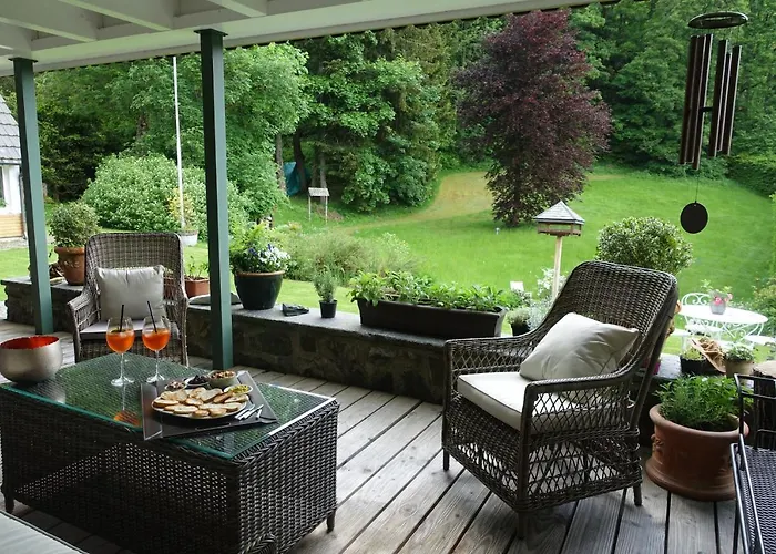 Hollhouse - Bed & Breakfast 3*