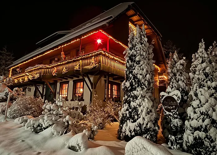 Hollhouse - Bed and Breakfast 3*