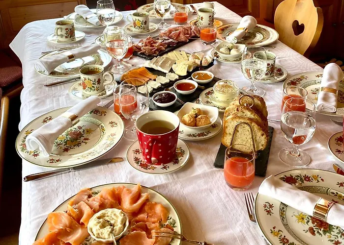 Hollhouse - Bed & Breakfast